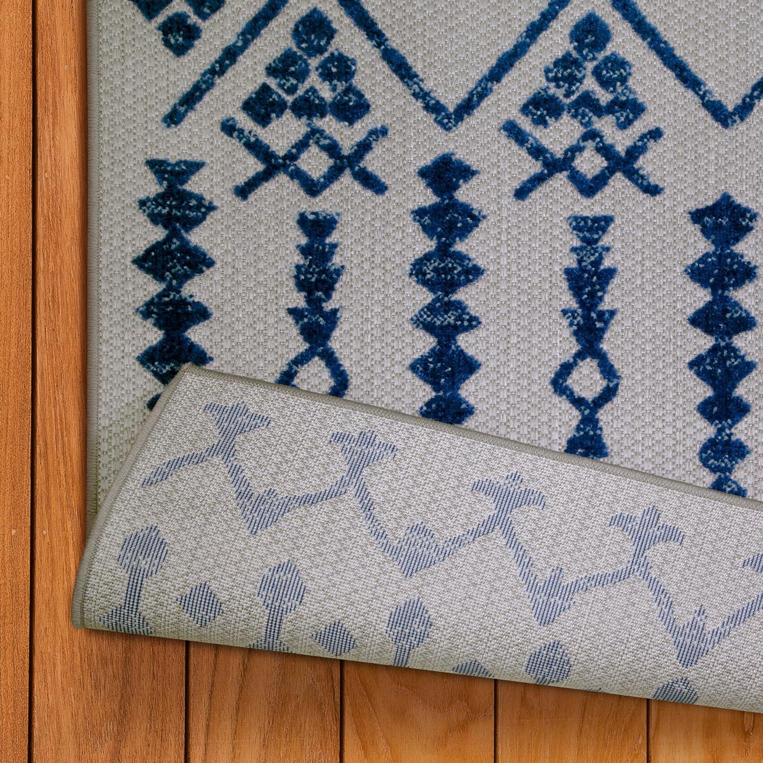 image:imageLeick Home 594952 Cusp Gray with Blue Moroccan Pattern Indoor Outdoor Area Rug Rectangle 4x6