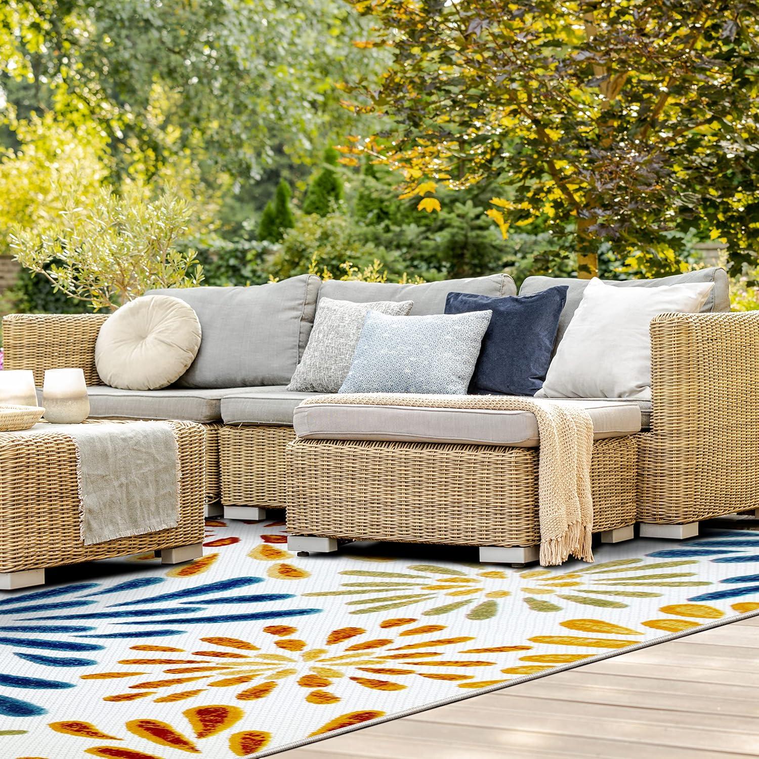 image:imageLeick Home 595405 Beam Flower Indoor Outdoor Area Rug Rectangle 53x7