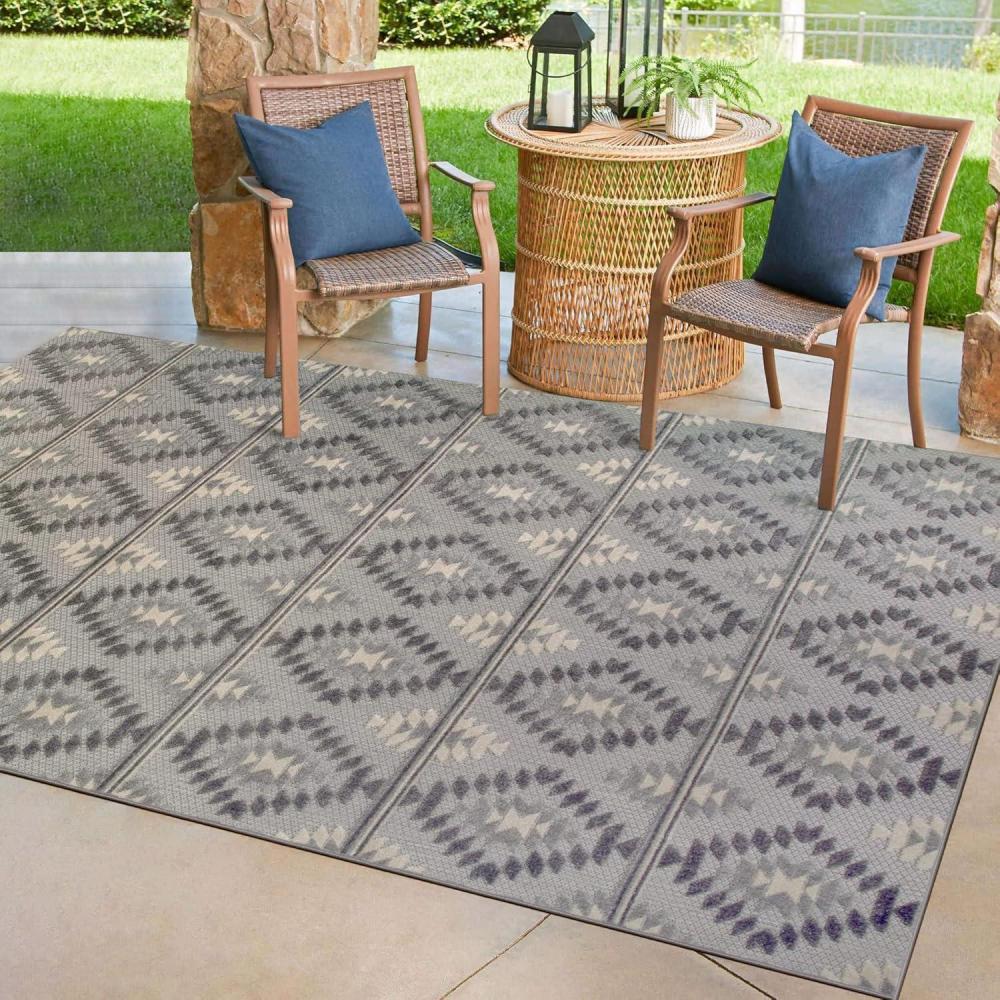 image:imageLeick Home 595470 Cirrido Southwestern Indoor Outdoor Area Rug Rectangle 53x7